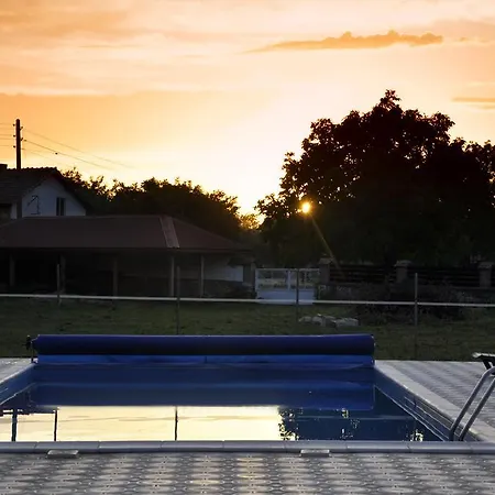 בית הארחה Ongal קרושונה
